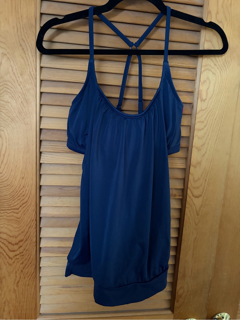 Athleta blousy tankini top in navy size 34 B/C